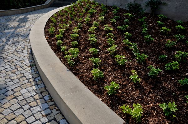 Commercial Mulching in New Baltimore