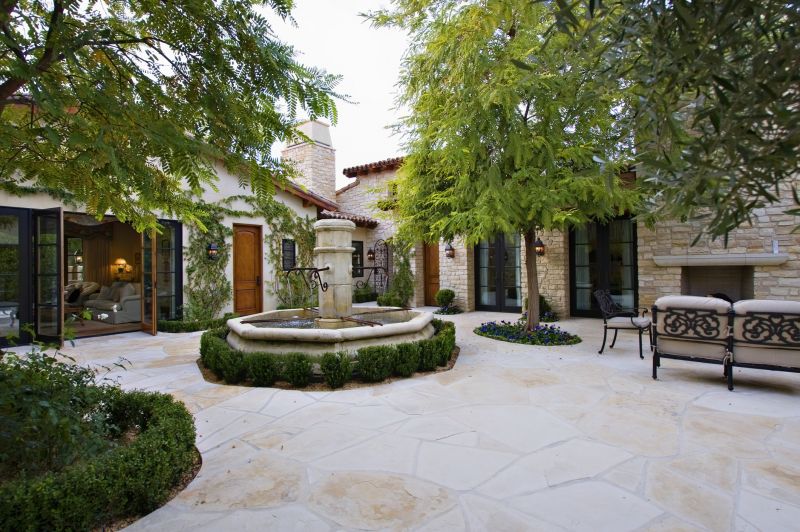 Courtyard Landscaping